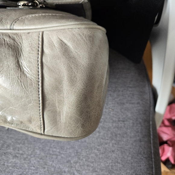 Coach Poppy Latch Lock Shoulder Bag EUC - Picture 7 of 11